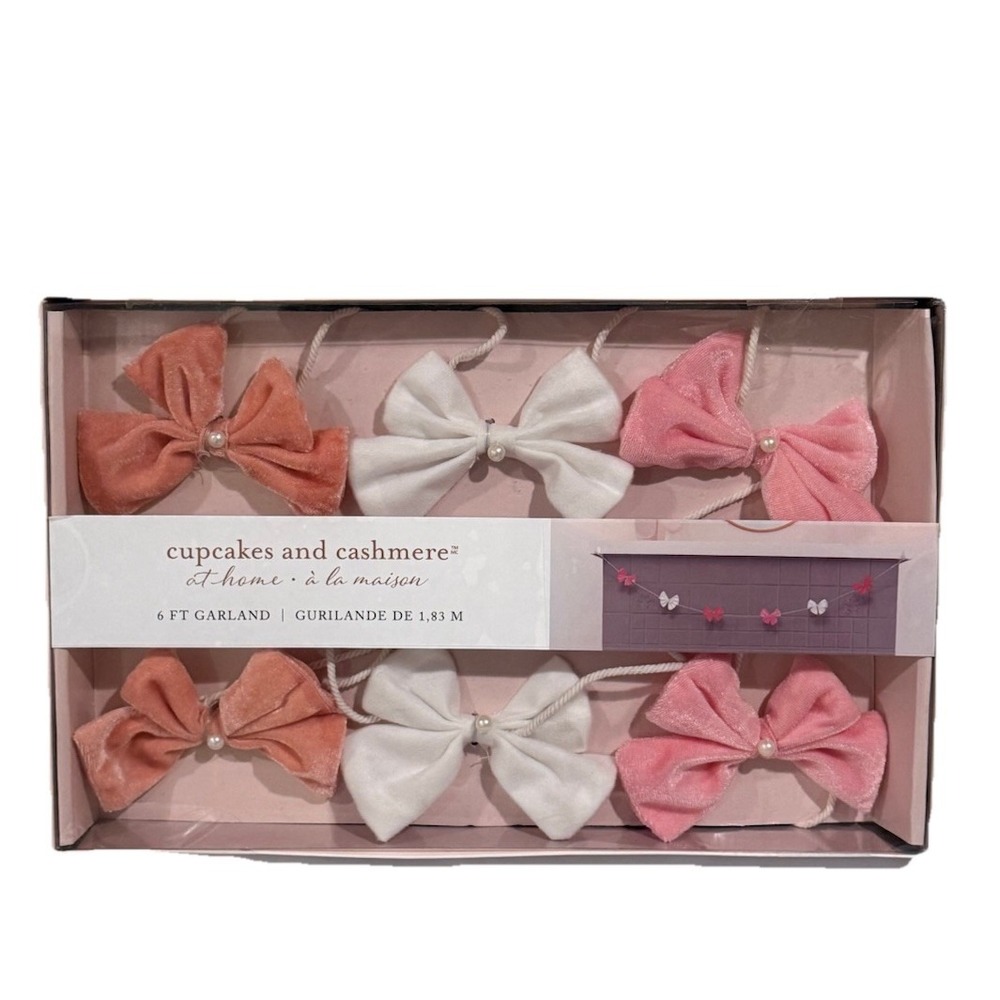 CUPCAKES and CASHMERE Velvet Pearl Bow 6FT Garland RARE NEW BOWS